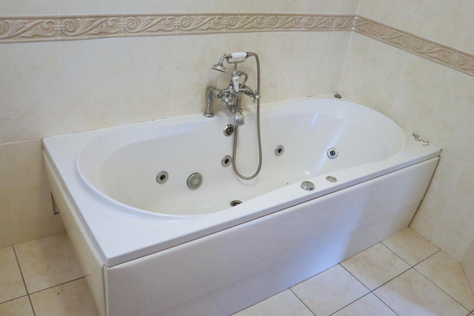 Deluxe Dwelling - 15 Mins From Cork City/Airport Lejlighed Eksteriør billede